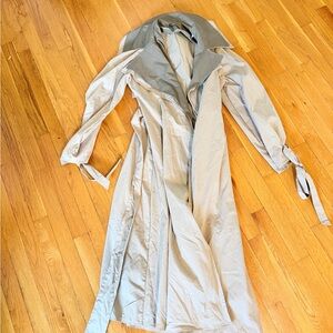 Missguided + Light Gray Trench Coat